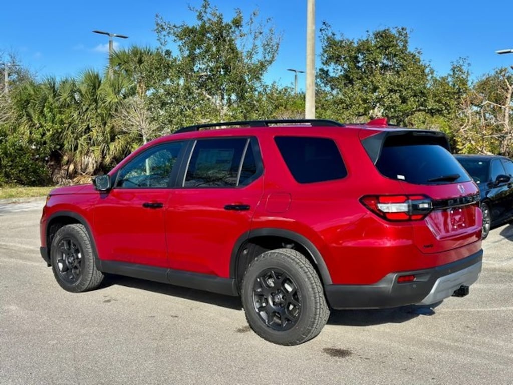 New 2025 Honda Pilot TrailSport SUV