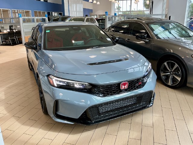 Sonic Gray Pearl 2026 Honda Civic Type R Hatchback Front-Wheel Drive 6-Speed Manual Overdrive