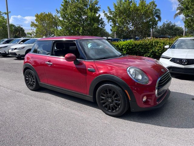 2018 MINI Cooper -'s photo