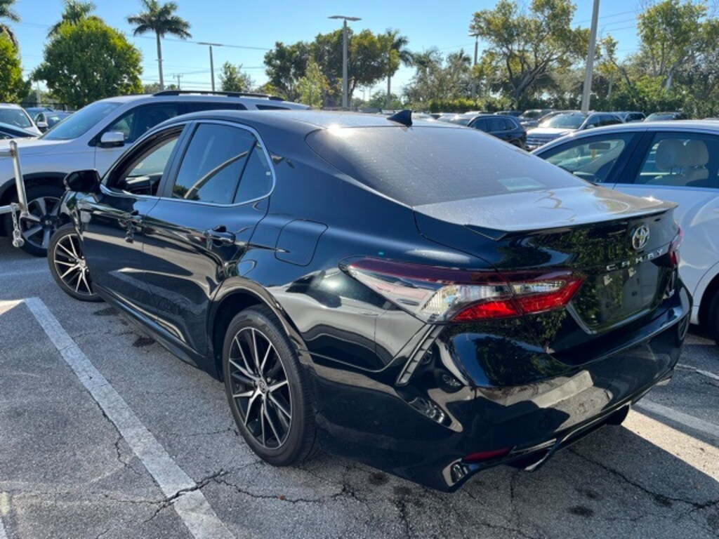 Used 2023 Toyota Camry SE Sedan