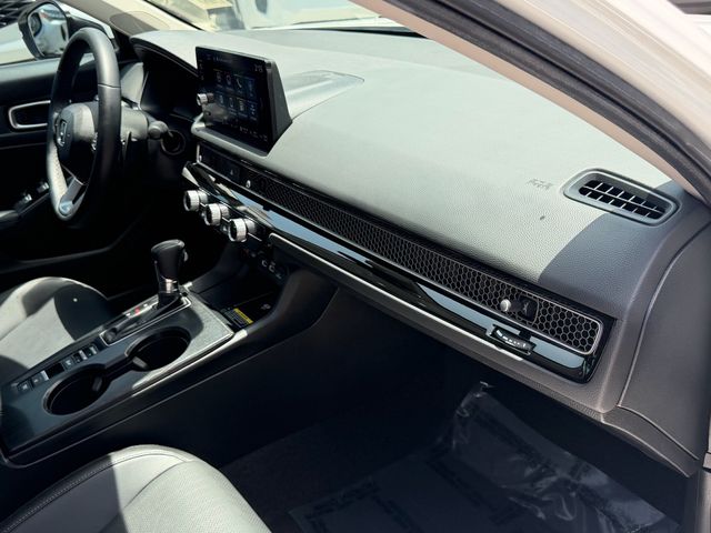 2024 Honda Civic Touring - Photo 18