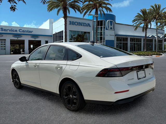 2025 Honda Accord SE - Photo 6