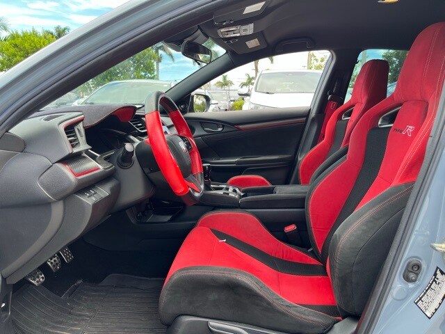 2021 Honda Civic Type R Touring Hatchback photo 3