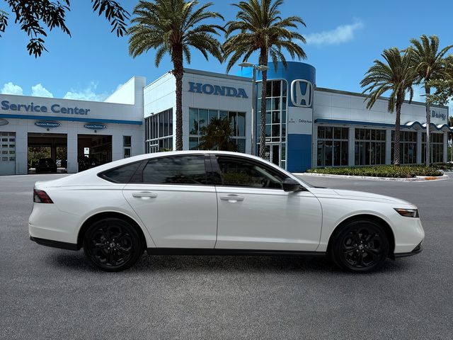 2025 Honda Accord SE - Photo 9
