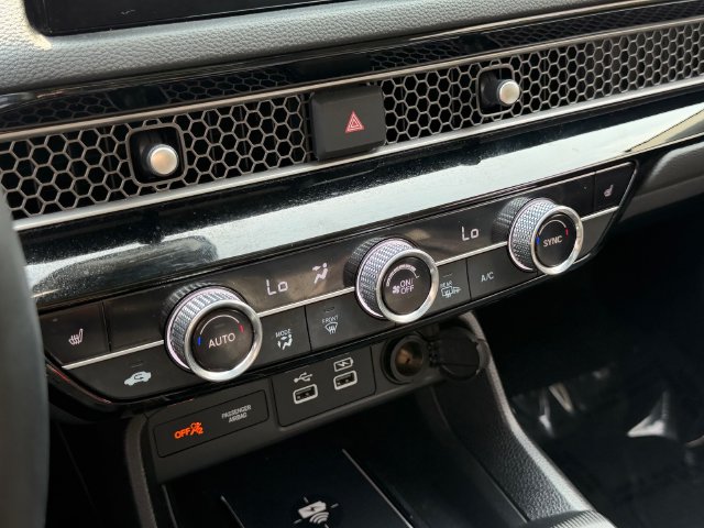 2024 Honda Civic Touring - Photo 26