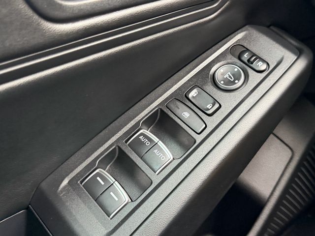 2023 Honda Accord EX - Photo 30