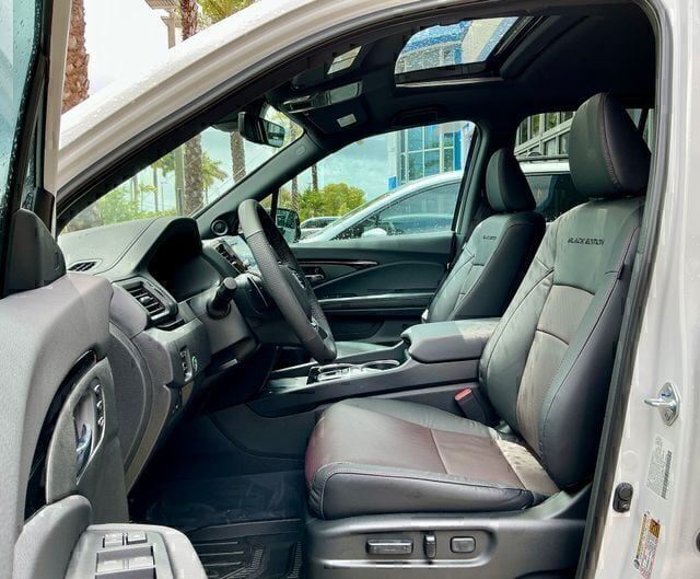 2026 Honda Ridgeline Black Edition - Photo 8