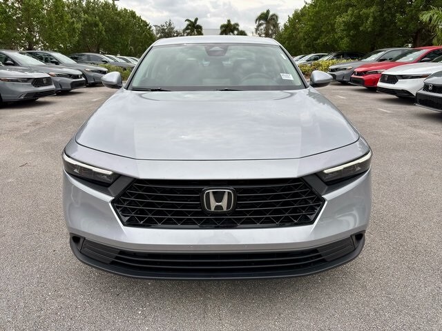 2025 Honda Accord LX photo 2