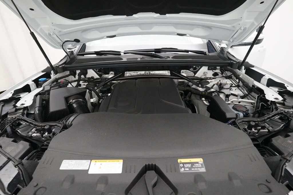 New 2025 Audi Q5 2.0T Premium Plus SUV