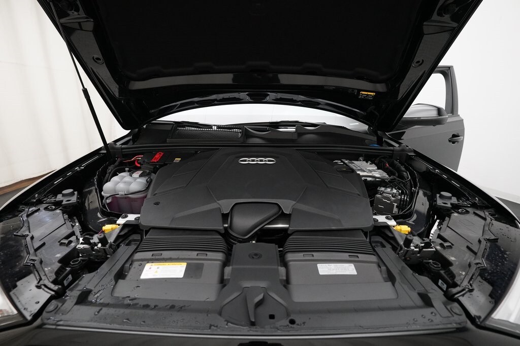 New 2026 Audi Q7 55 Premium Plus SUV