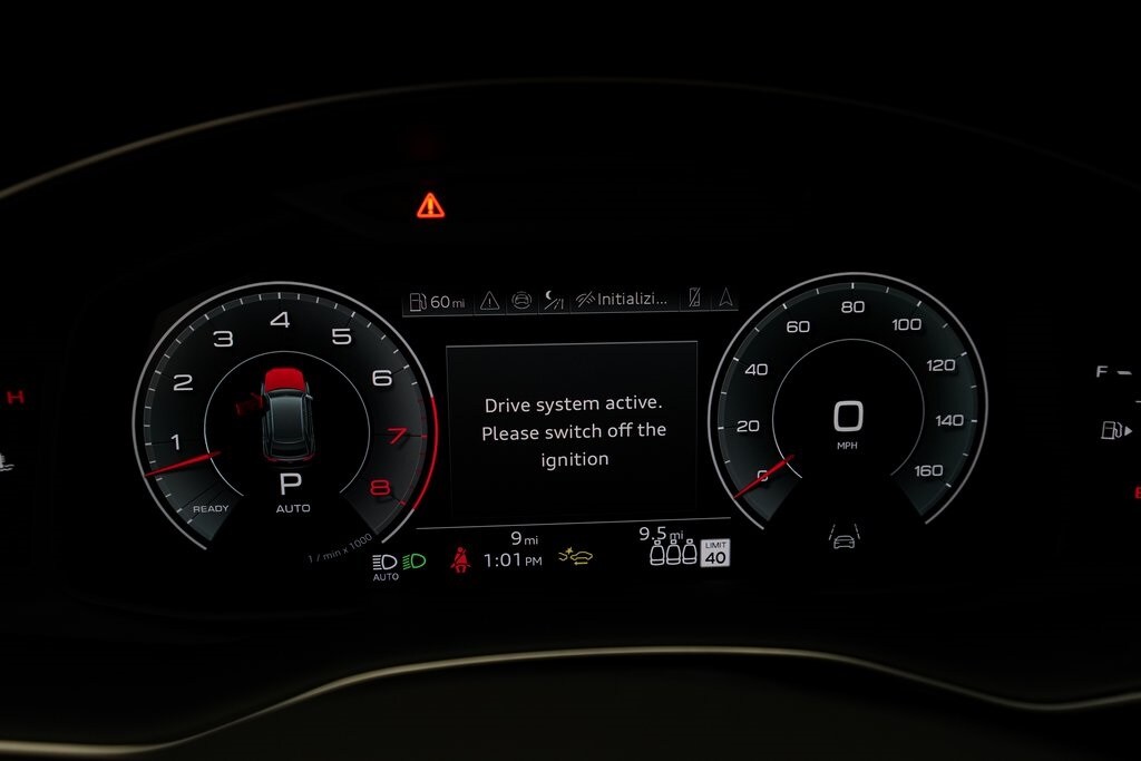 2025 Audi Q8 55 Prestige photo 2