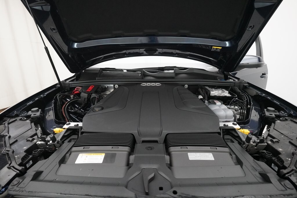 New 2026 Audi Q7 45 Premium Plus SUV