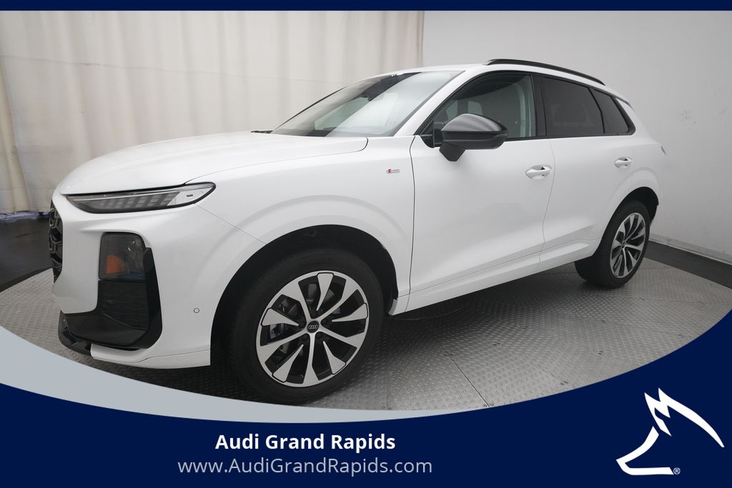 2026 Audi Q3 S line quattro's photo