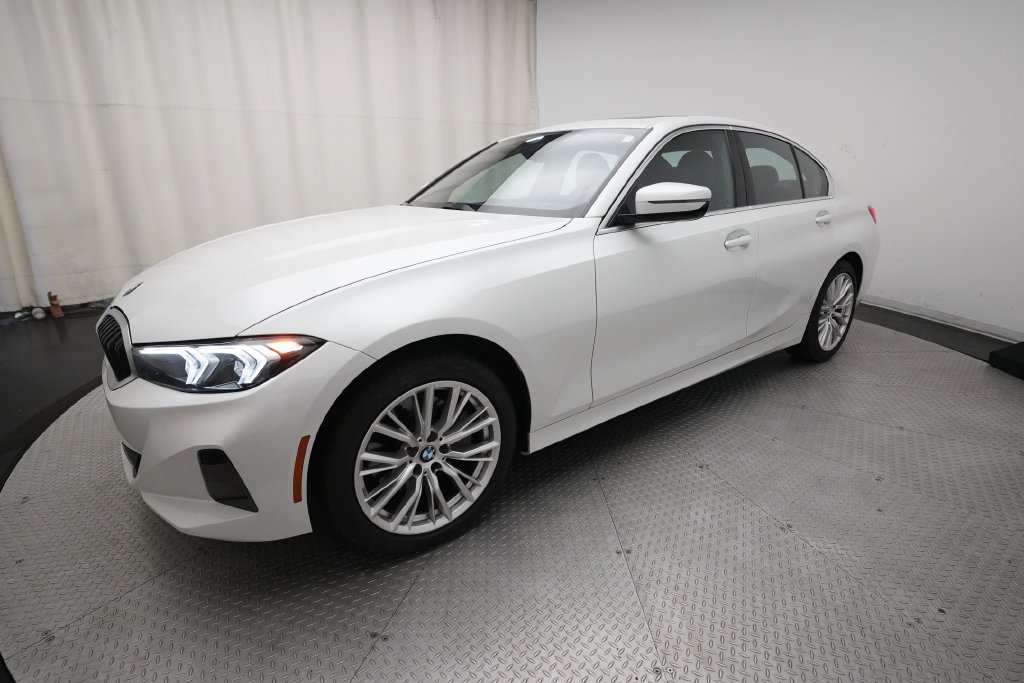  BMW 330i