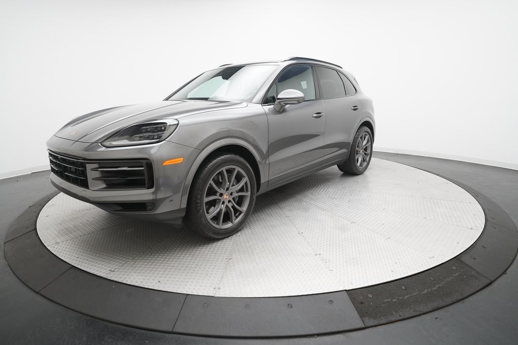 2025 Porsche Cayenne Base