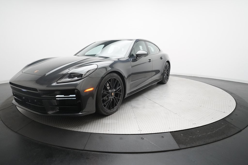 2025 Porsche Panamera GTS