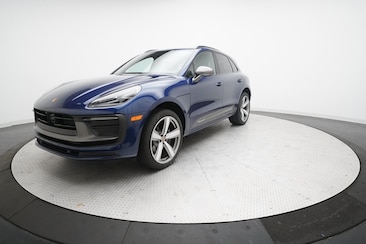 2025 Porsche Macan T SUV