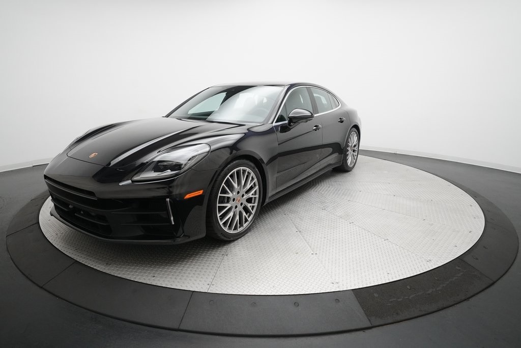 2026 Porsche Panamera Base