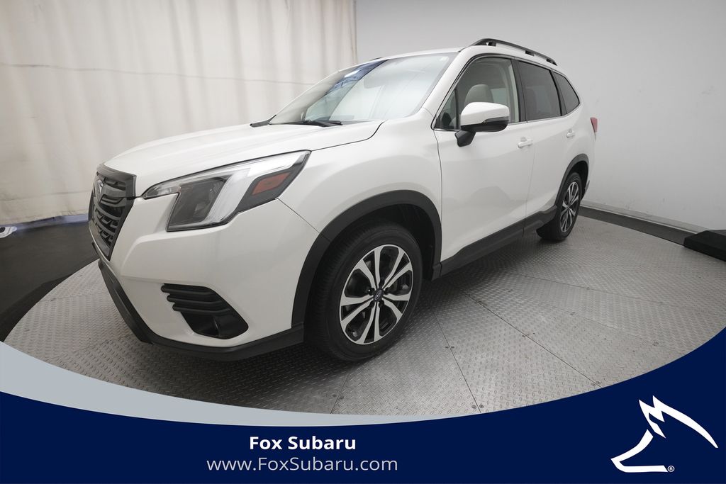 2023 Subaru Forester Limited's photo