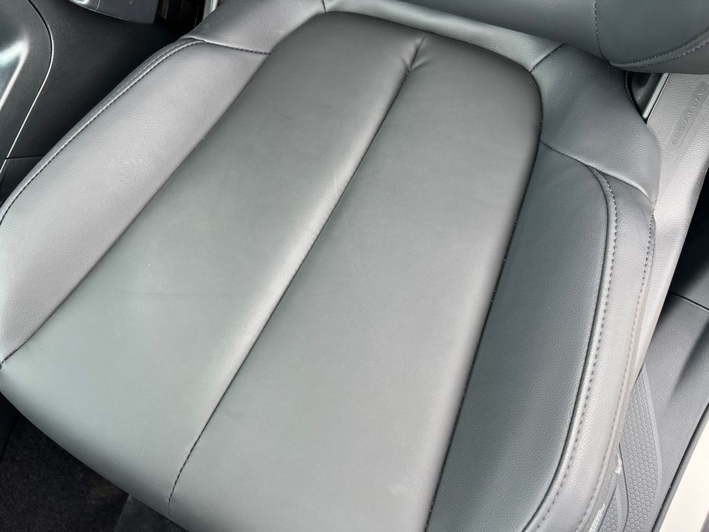 2026 Subaru Outback Premium - Photo 10