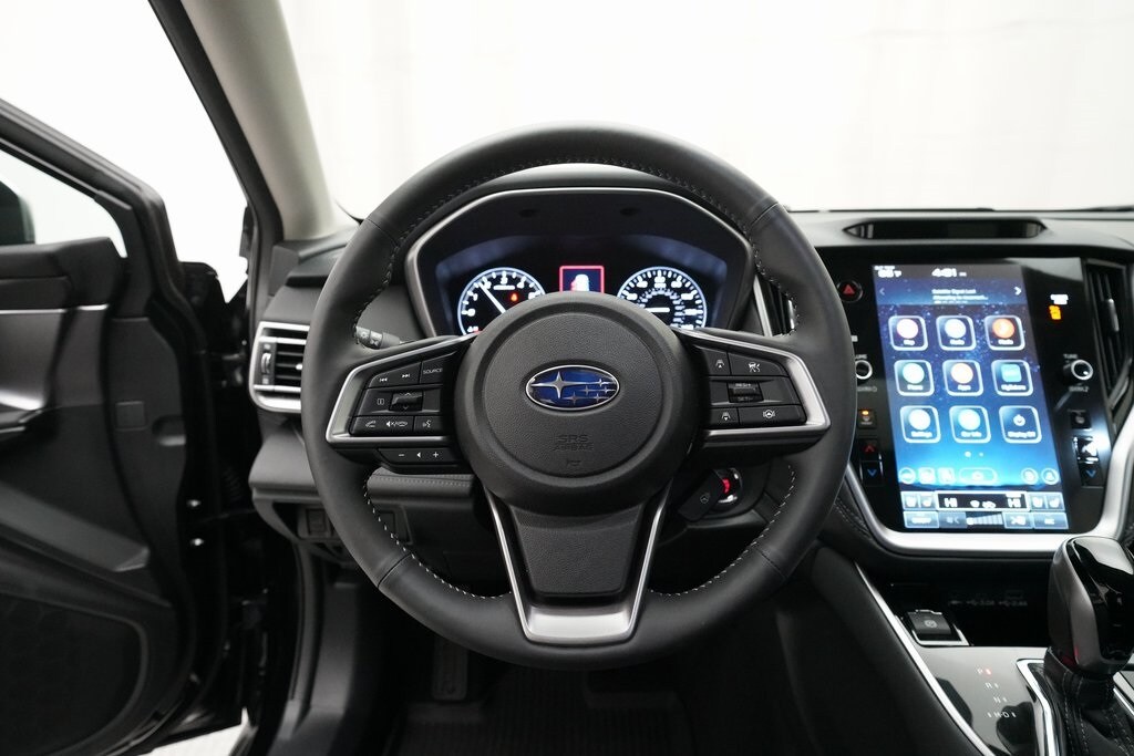 2025 Subaru Outback Touring XT photo 4