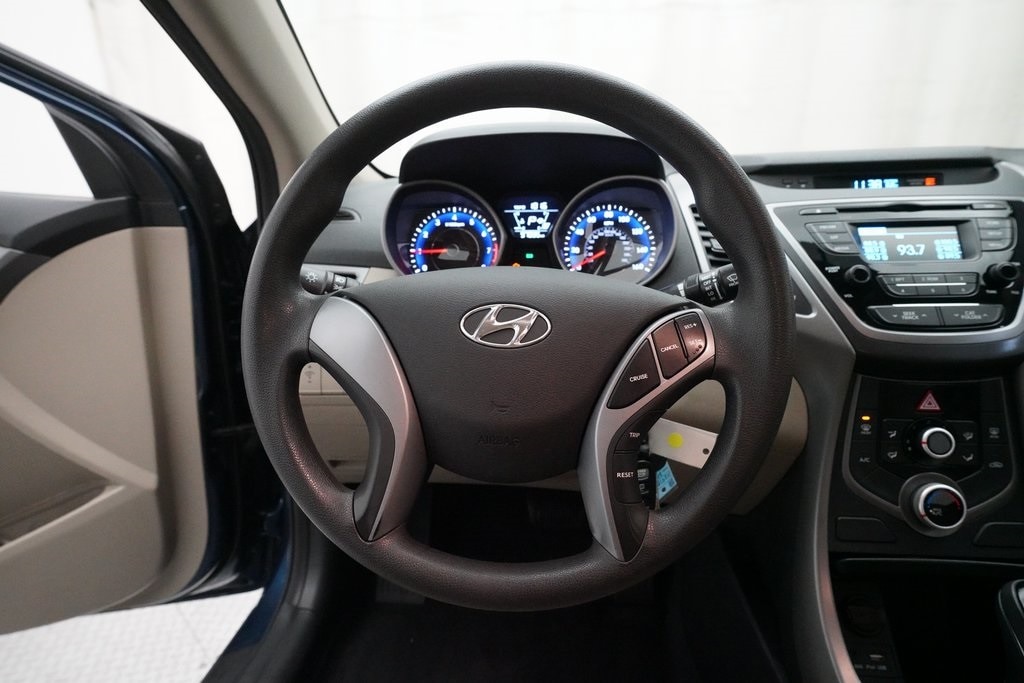 Used 2016 Hyundai Elantra SE Sedan