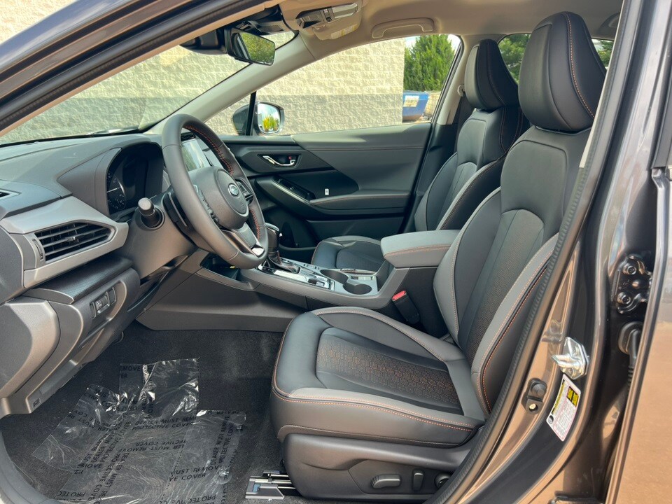 2025 Subaru Crosstrek Limited photo 4