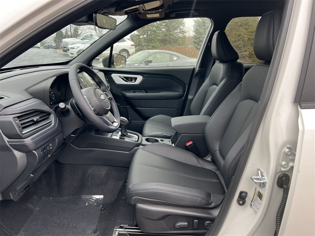 2025 Subaru Forester Limited photo 4