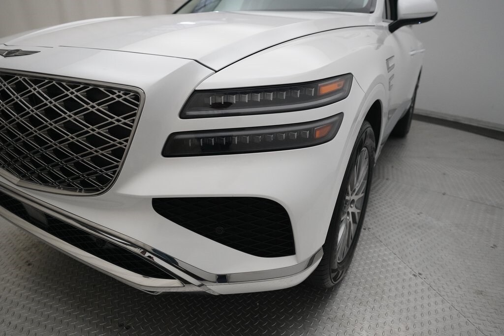 2025 Genesis GV80 2.5T Standard AWD photo 3