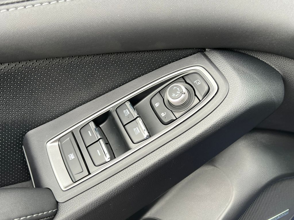 2026 Subaru Ascent Limited - Photo 18