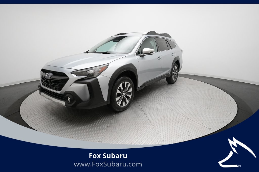 2025 Subaru Outback Touring's photo