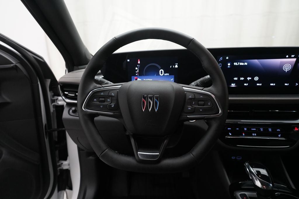 Used 2025 Buick Envista Avenir SUV