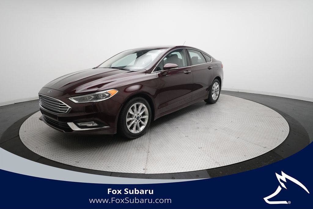 Used 2017 Ford Fusion SE Sedan
