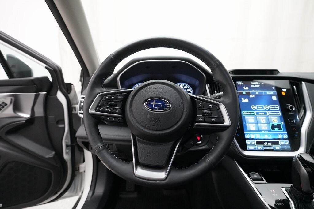 2023 Subaru Outback Touring photo 2