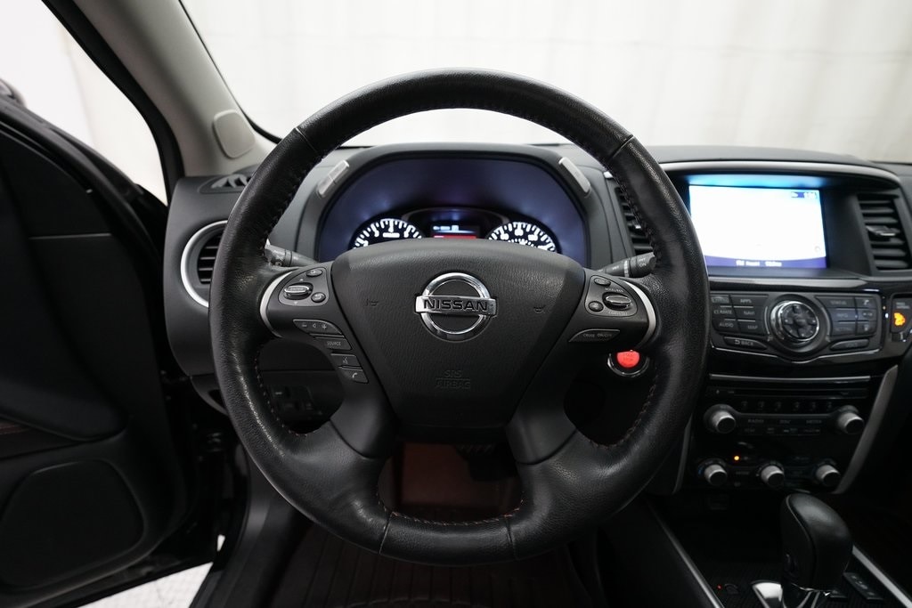 Used 2020 Nissan Pathfinder SL SUV