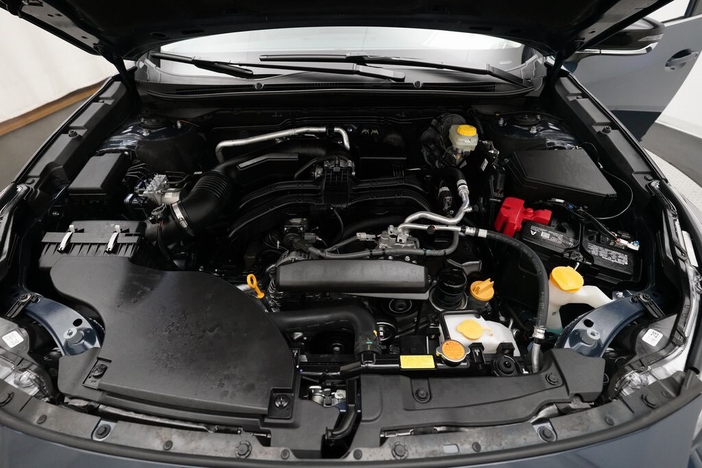 2025 Subaru Outback Premium photo 2