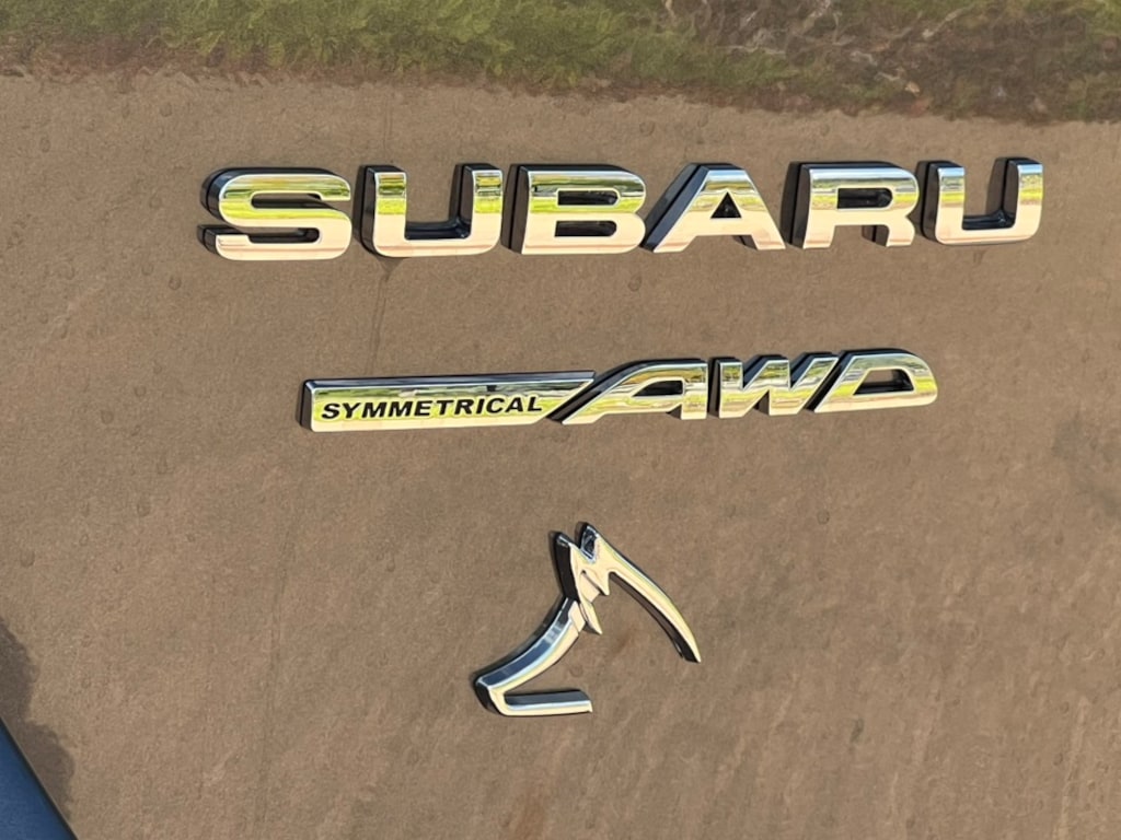 New 2025 Subaru Outback Touring SUV