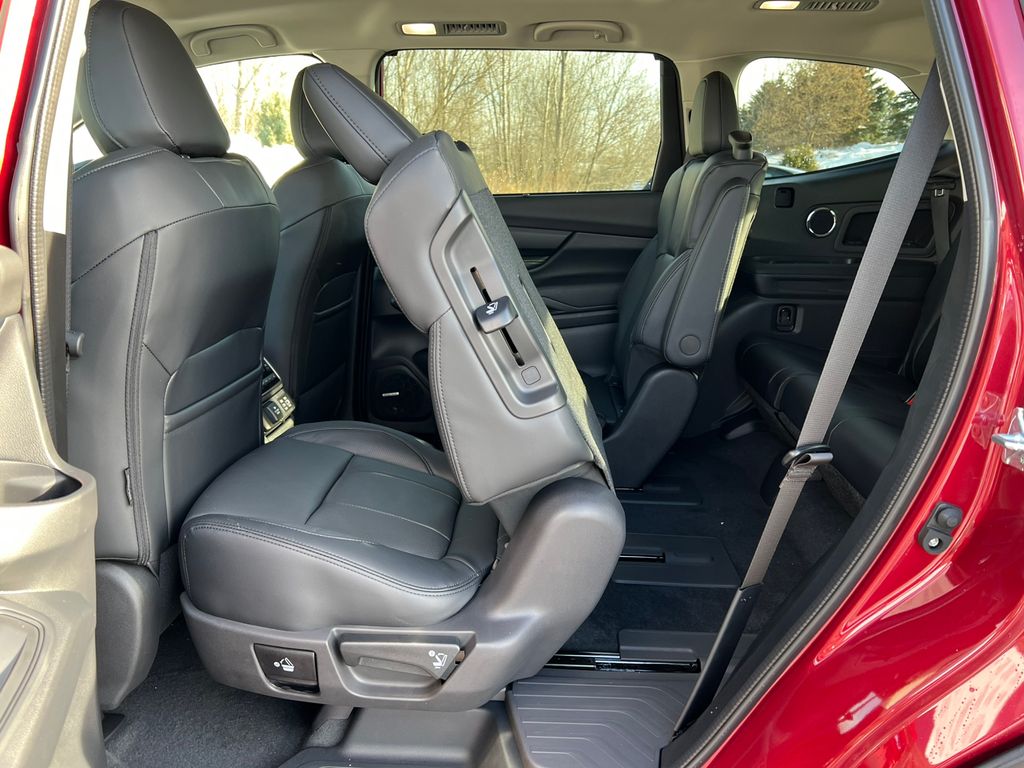 2026 Subaru Ascent Onyx Edition-Touring - Photo 6