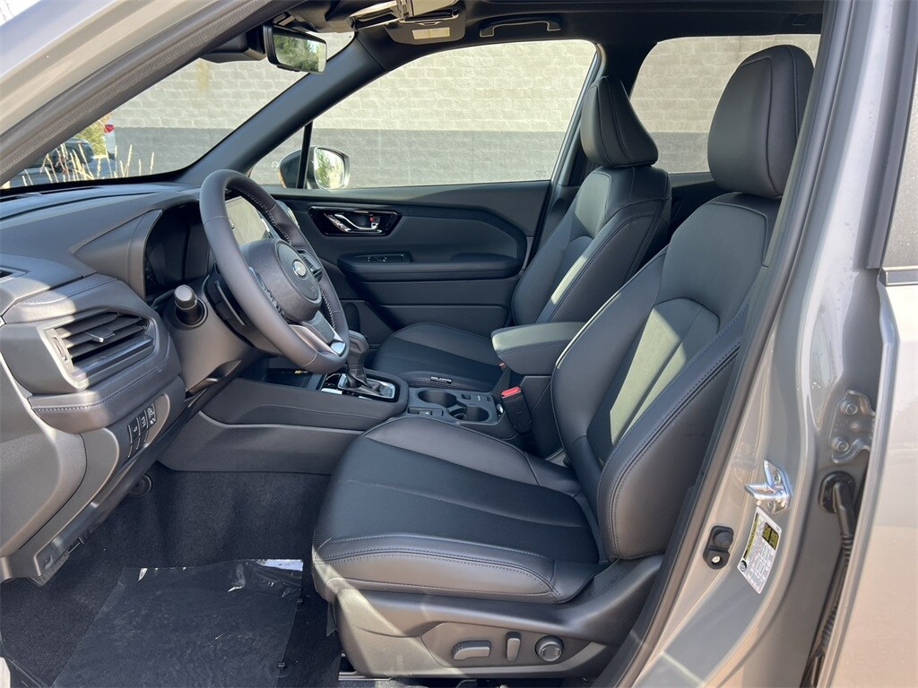 2025 Subaru Forester Limited photo 4