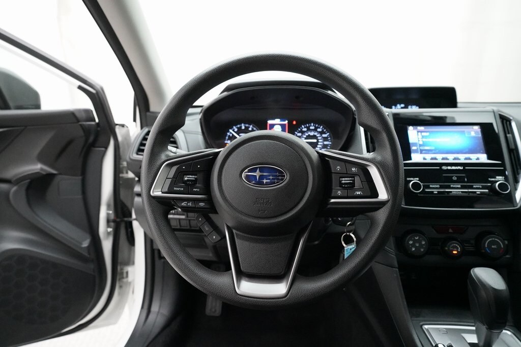 2023 Subaru Impreza Base photo 3
