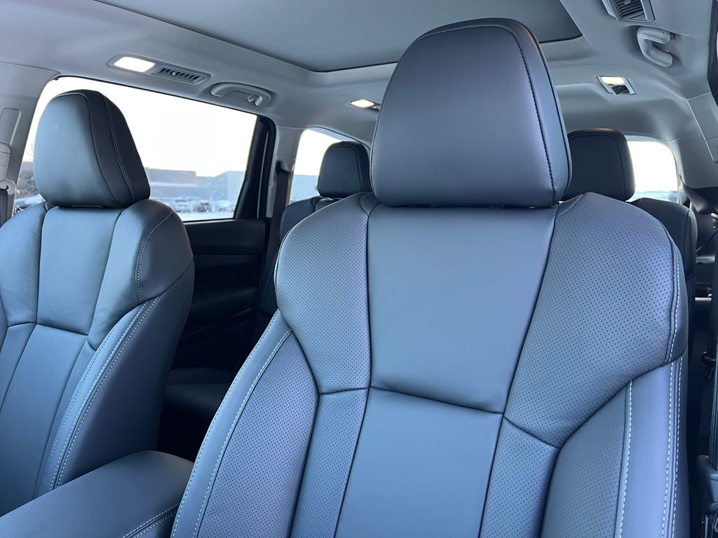 2026 Subaru Ascent Limited - Photo 14