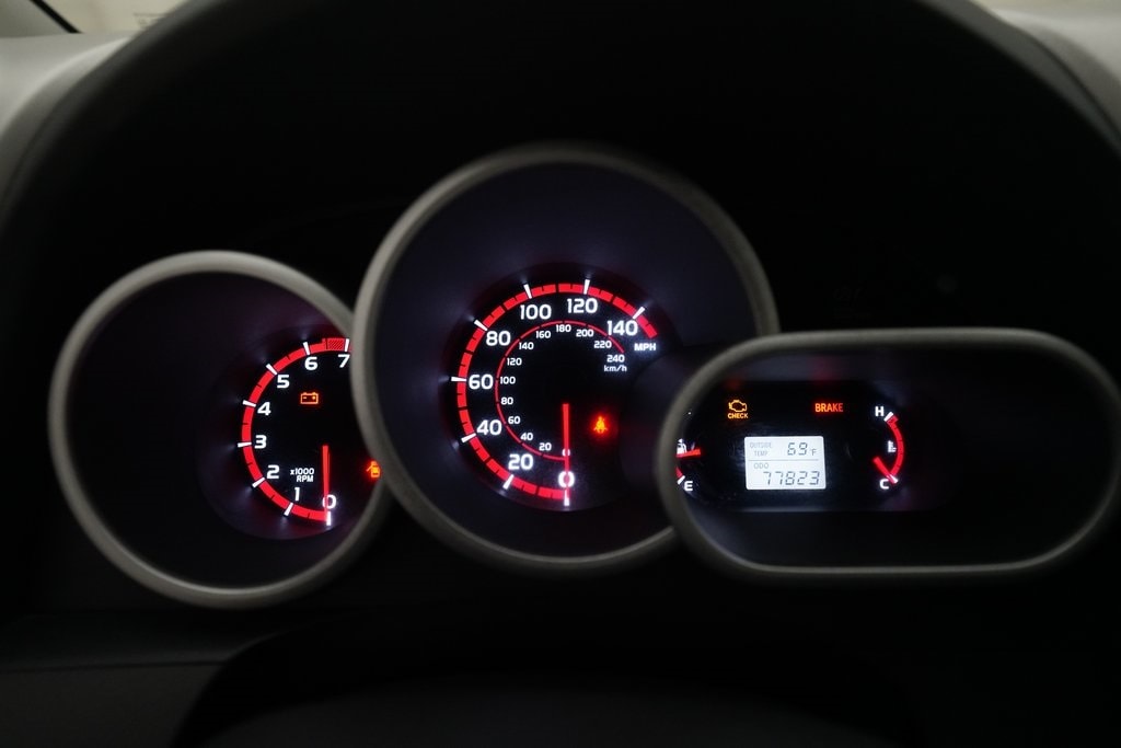 Used 2009 Pontiac Vibe GT with VIN 5Y2SN67019Z440031 for sale in Grand Rapids, MI