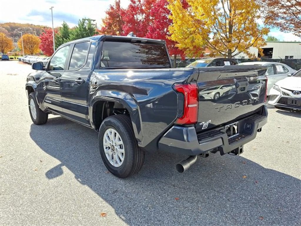 New 2025 Toyota Tacoma SR5 Truck Double Cab