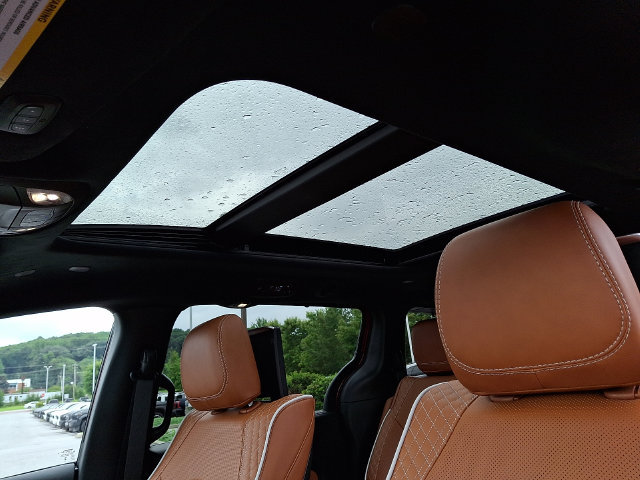 2026 Chrysler Pacifica Pinnacle - Photo 16