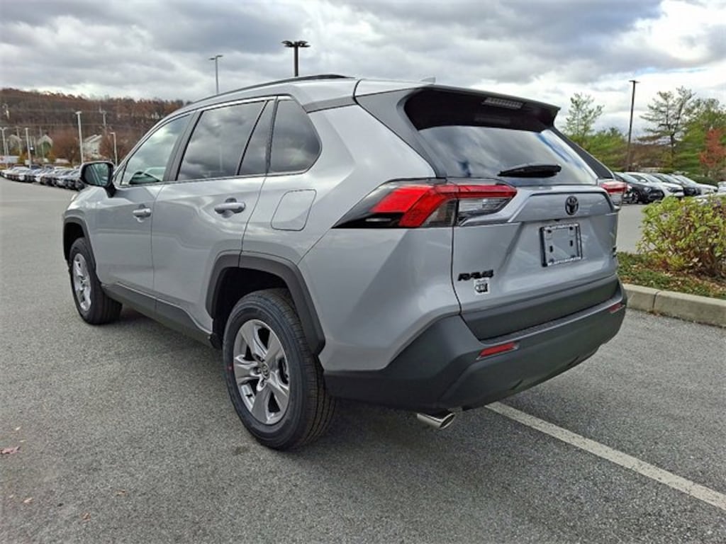 New 2025 Toyota RAV4 XLE SUV