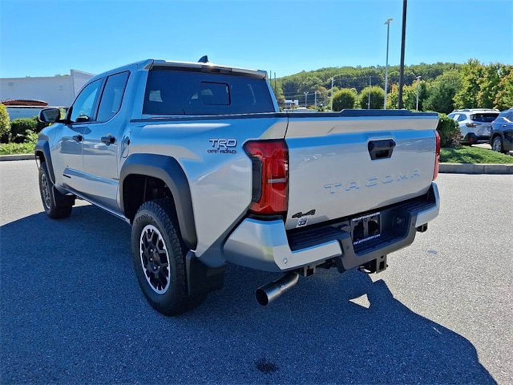 New 2025 Toyota Tacoma TRD Off-Road Truck Double Cab