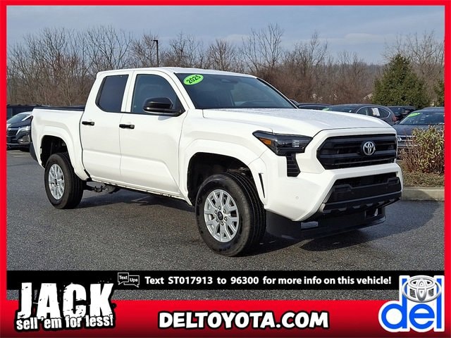 2025 Toyota Tacoma SR's photo
