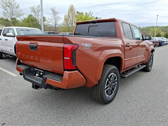 2025 Toyota Tacoma TRD Sport photo 4