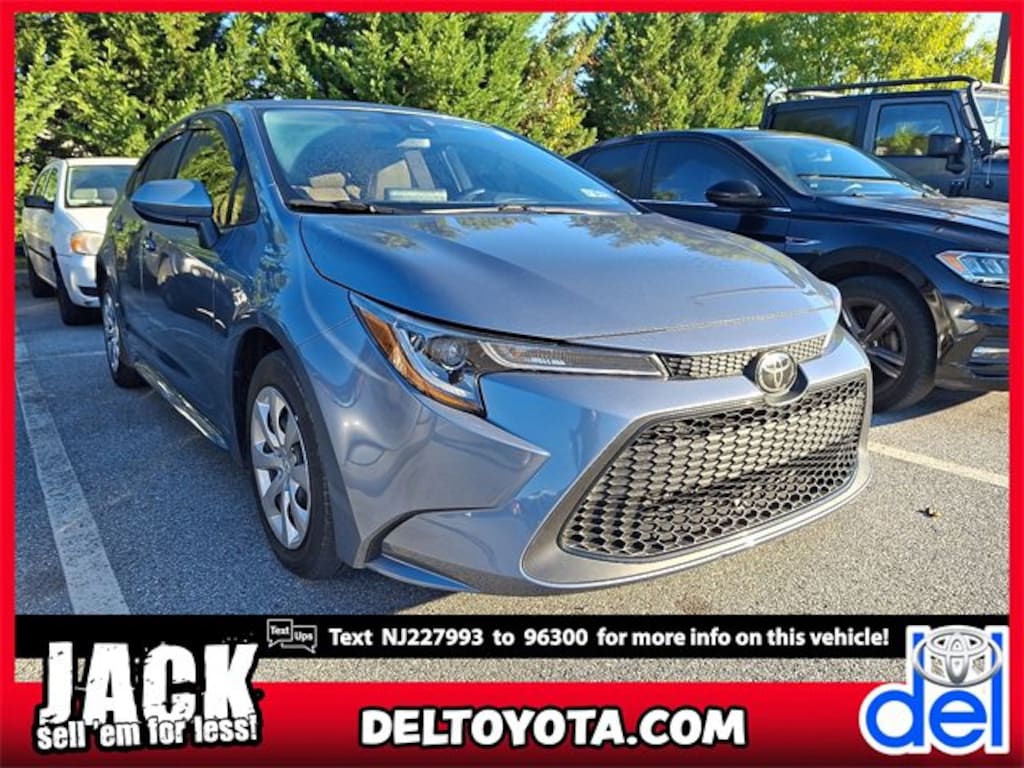Used 2022 Toyota Corolla LE Sedan