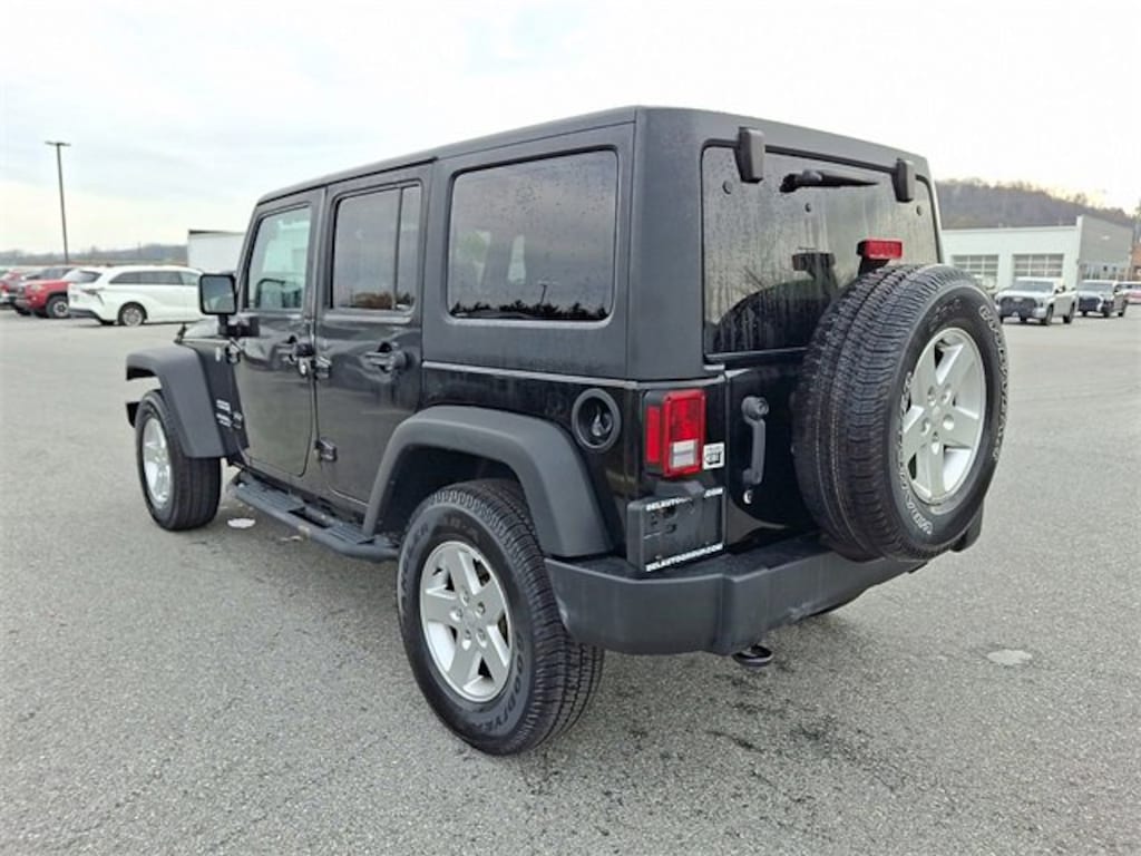 Used 2017 Jeep Wrangler Unlimited Sport SUV